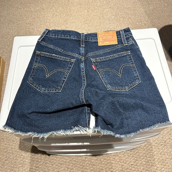 Levi's 501 Premium Blue Jean Shorts Classic Cut-Off Style - Picture 2 of 3
